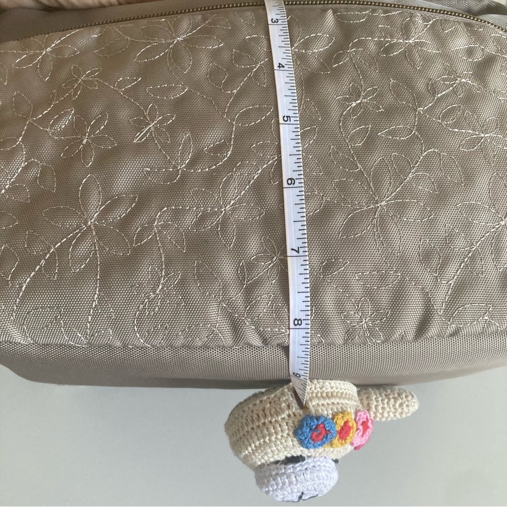 MAGELLAN’S RFID EMBROIDERED CROSSBODY BAG - Picture 13 of 15